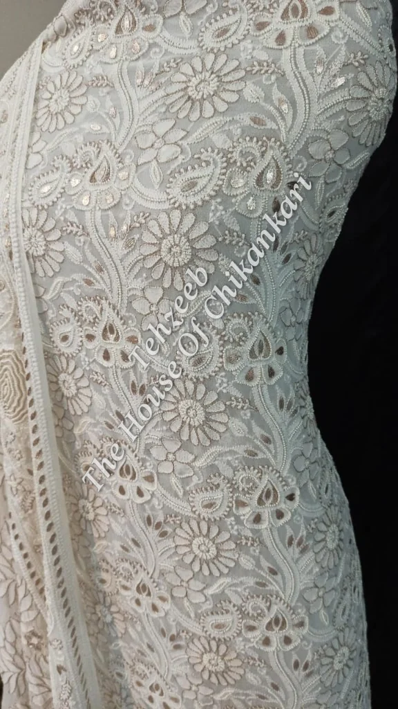 3D Embroidery Chikankari Suit, detail 3