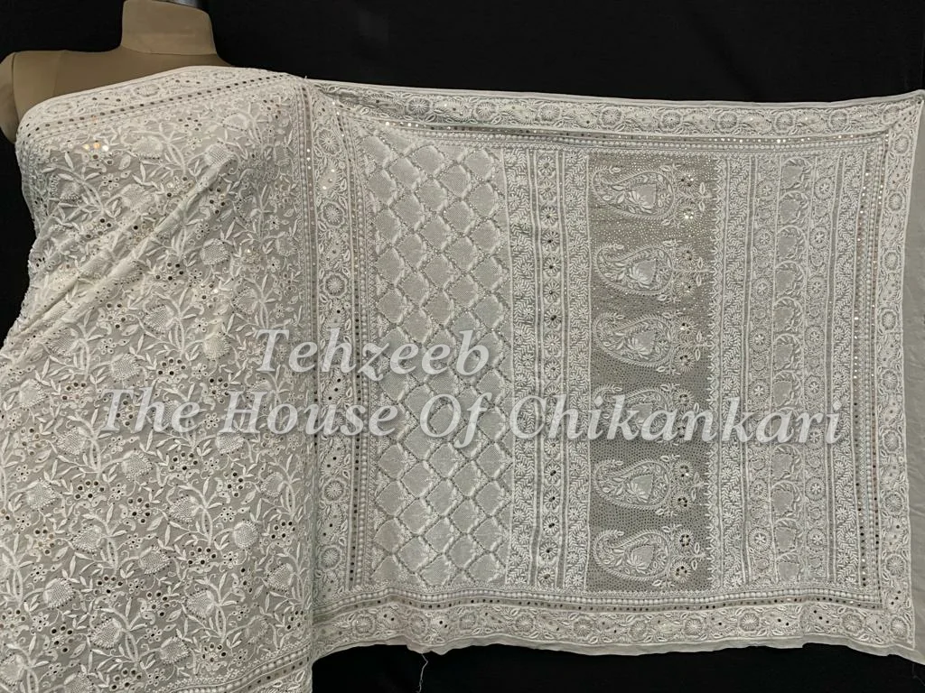 Antique Designer Lucknowi Chikan Saree, Grey Paisley Border, detail 3