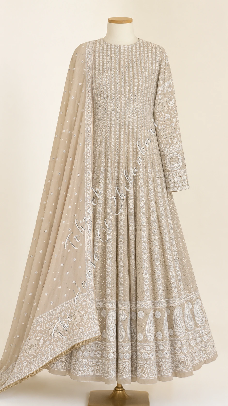 Beige Georgette Chikankari Anarkali Suit - 40 Kali, detail 2