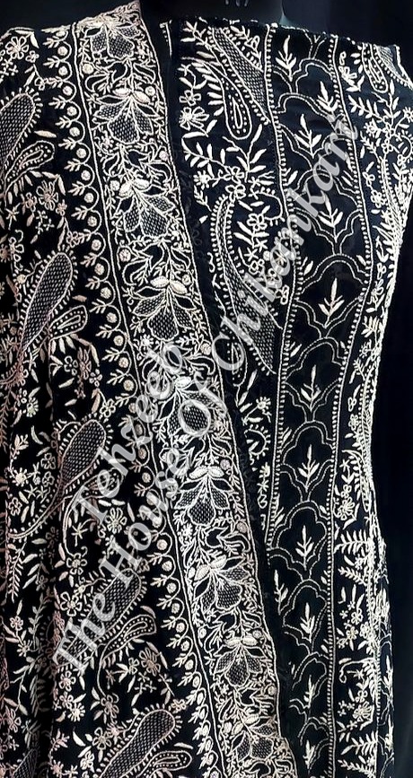 Black & White Ek Taar Chikankari Anarkali