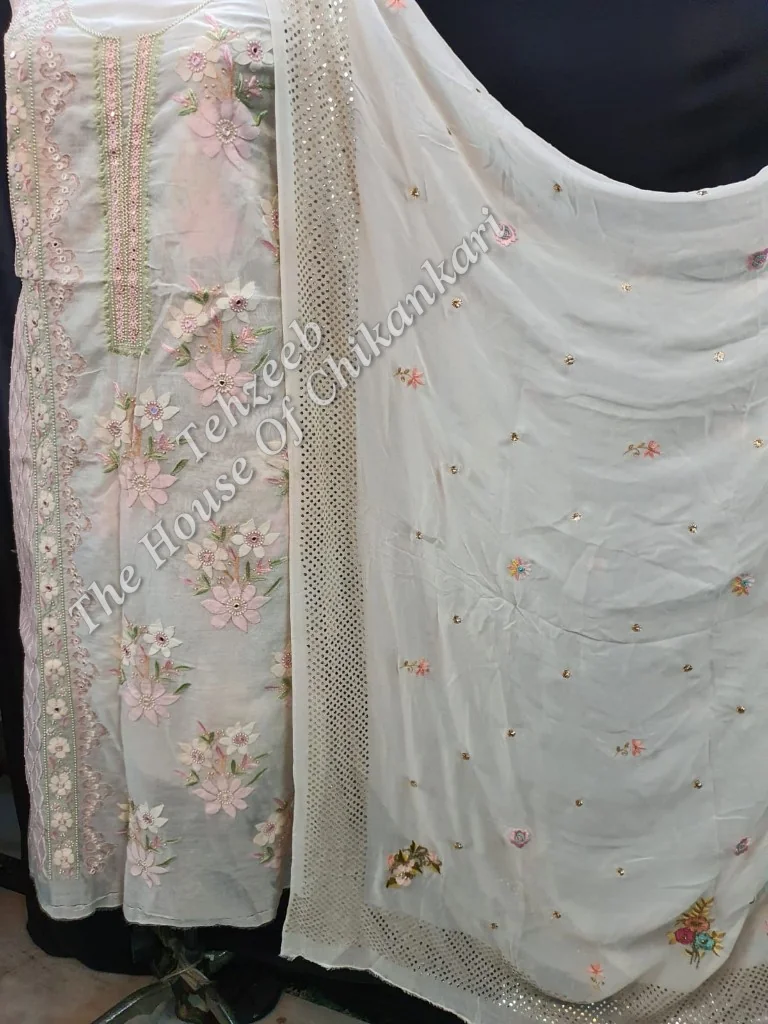 Chanderi Chikankari, detail 4