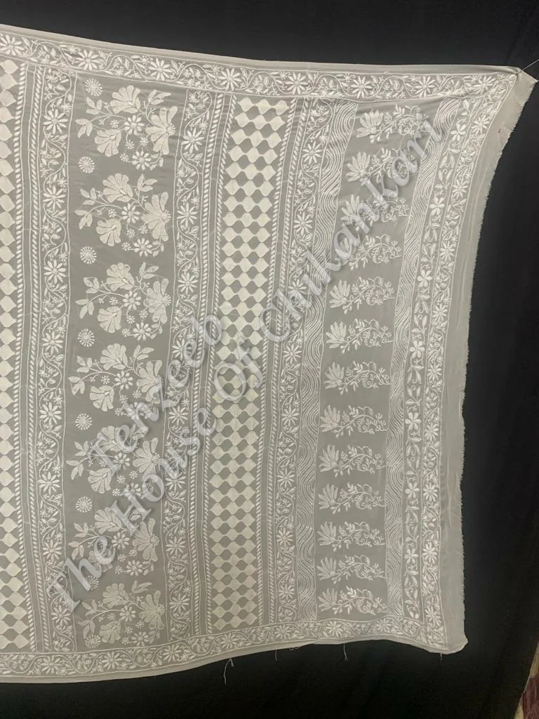 Darazkari Applique Lucknowi Chikankari Taar Saree, detail 3