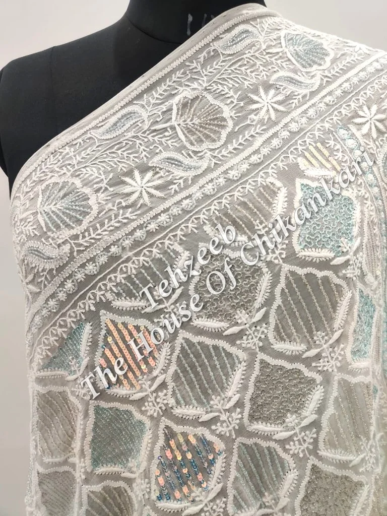 Designer Ek Taar Chikankari Saree