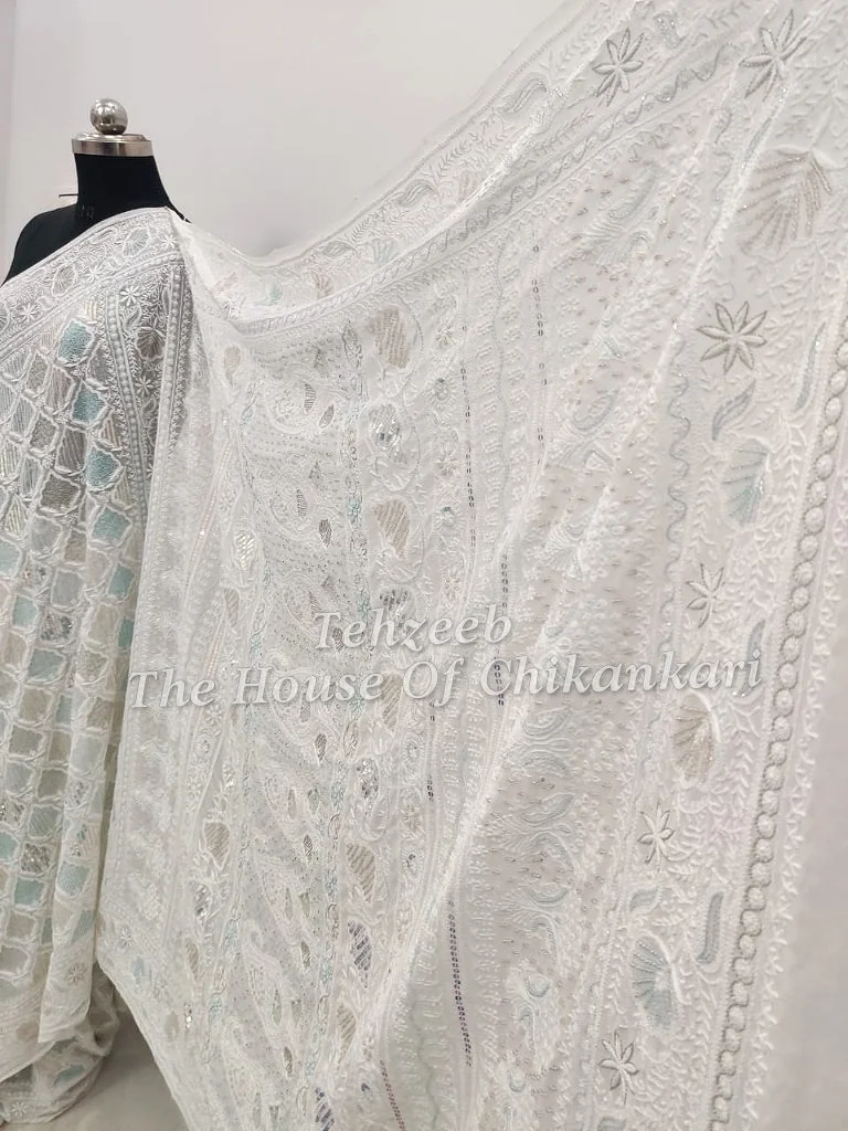Designer Ek Taar Chikankari Saree, detail 3