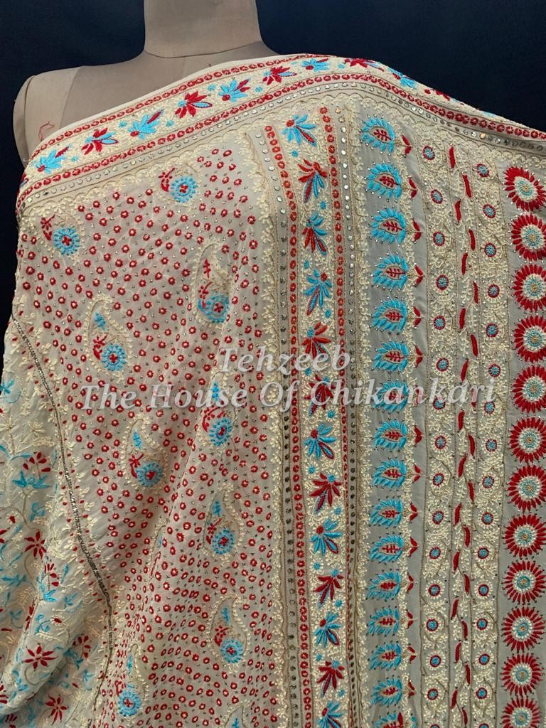 Do - Taar Lucknowi Chikankari Saree