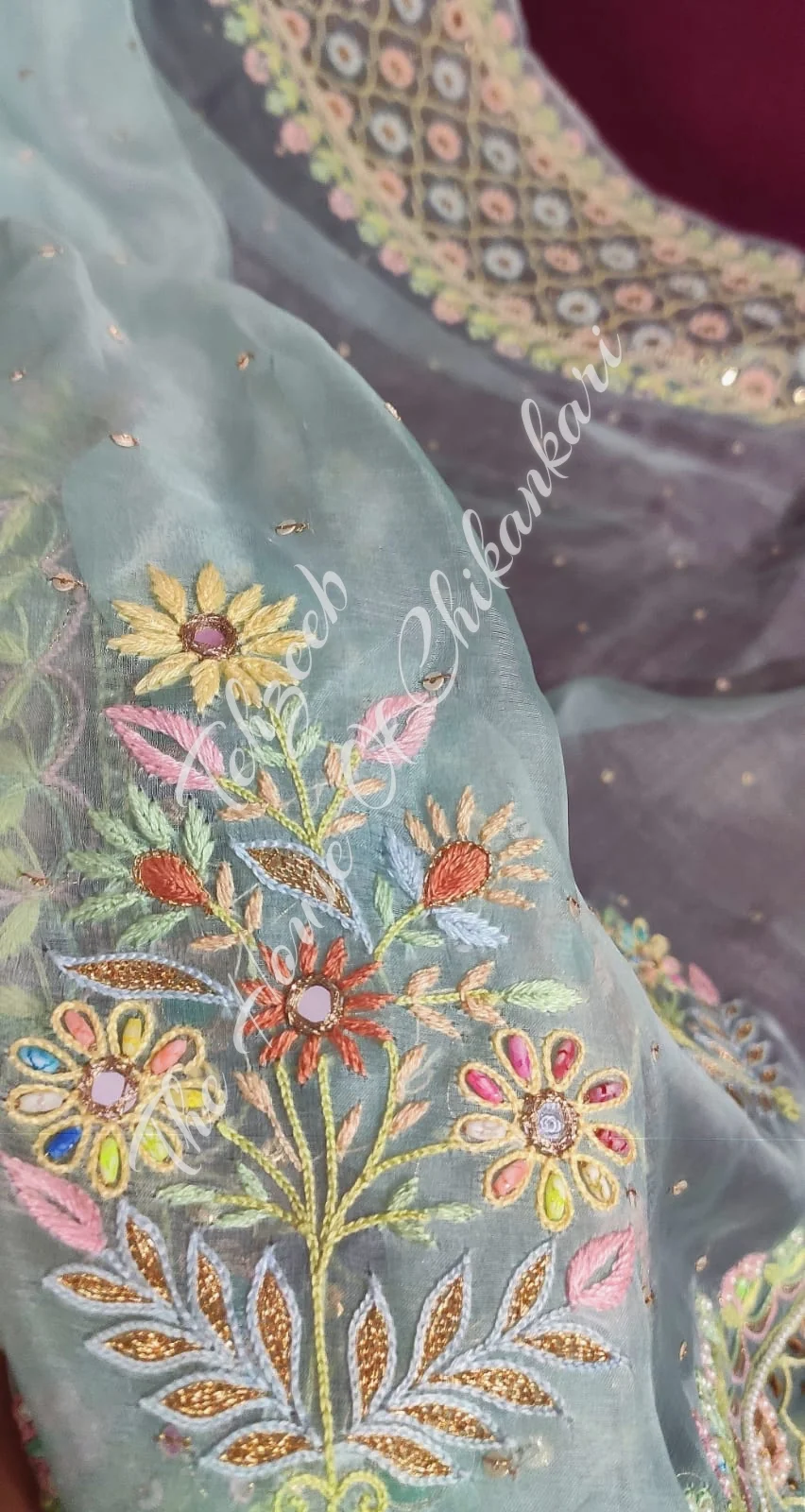 Exquisite Organza Silk EK Taar Chikankari Saree, detail 5