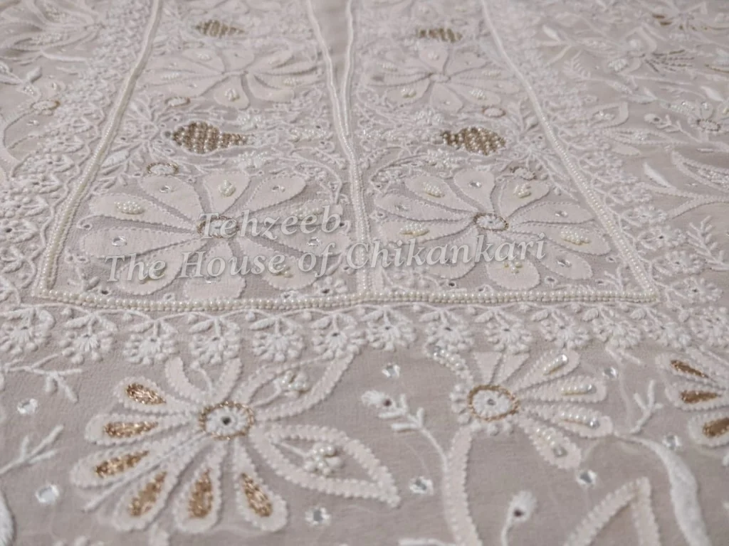 Lucknowi Chikankari Suit, detail 3