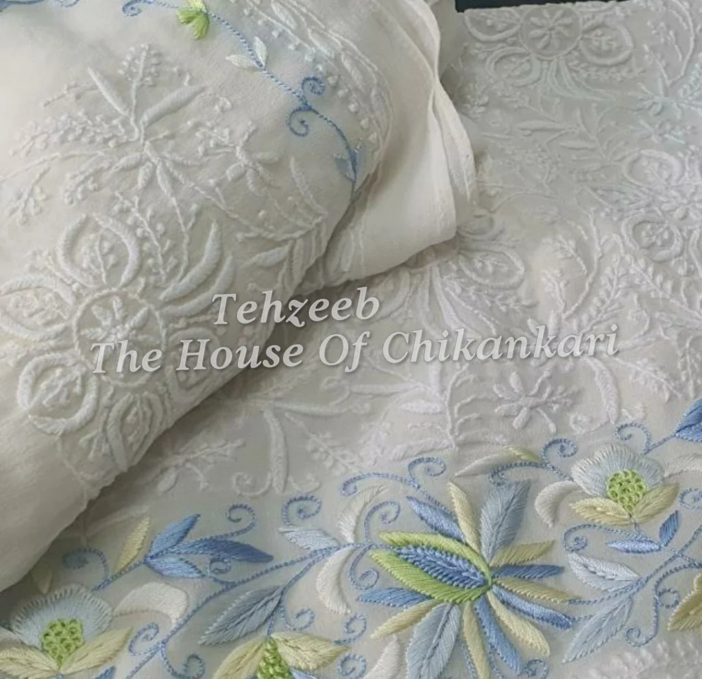 Lucknowi Chikankari With Parsigara