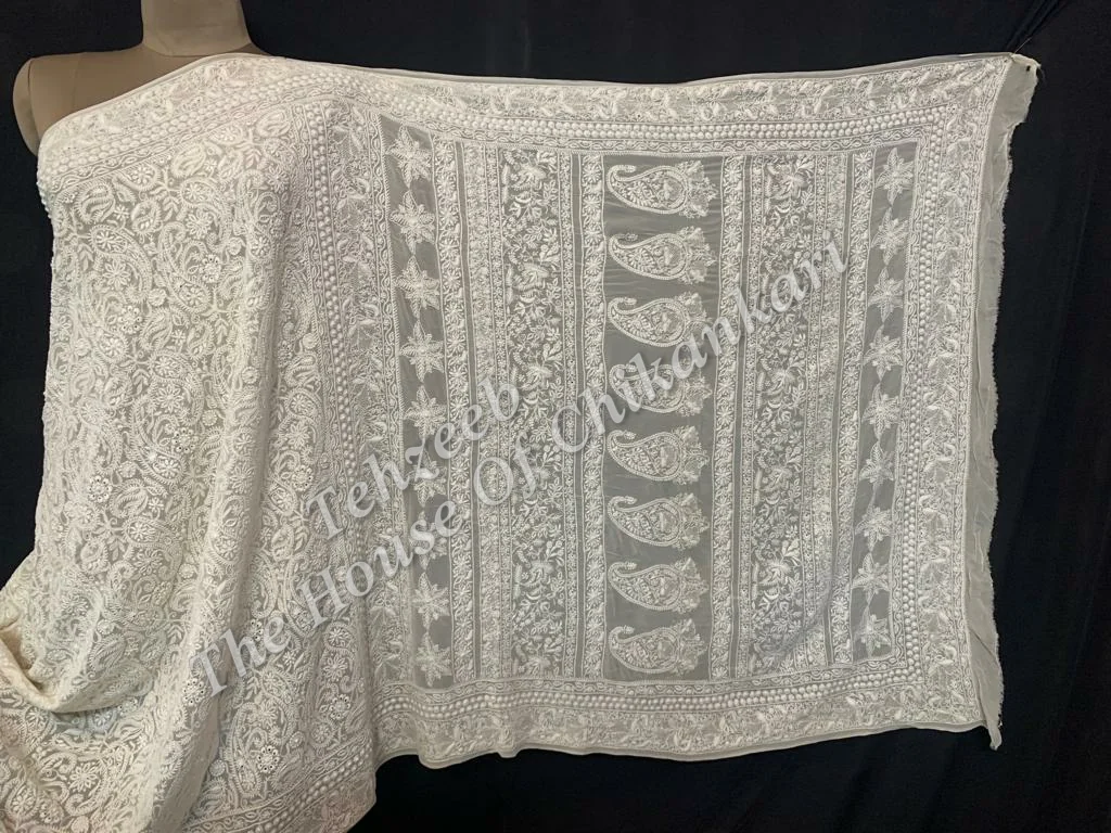 Nakkashi - Ek Taar Chikankari Saree, Grey-White Paisley, detail 2