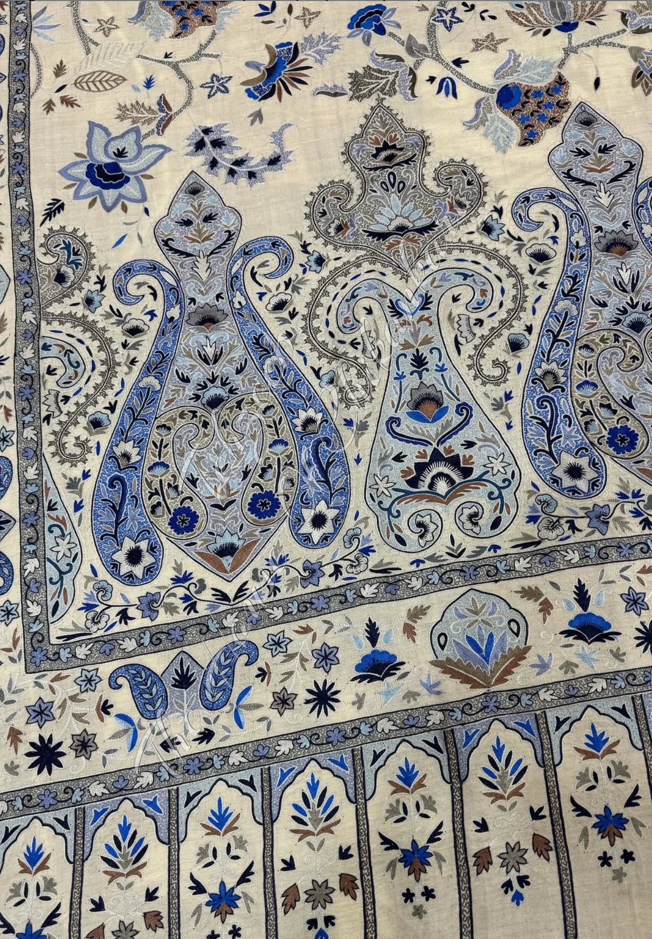 Neel-Gul : Antique & Authentic Pashmina, detail 3