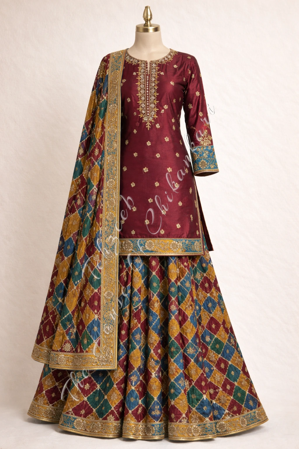 Noor-e-Awadh Chattapatti / Farshi Gharara Set - Pure Handcrafted, detail 2