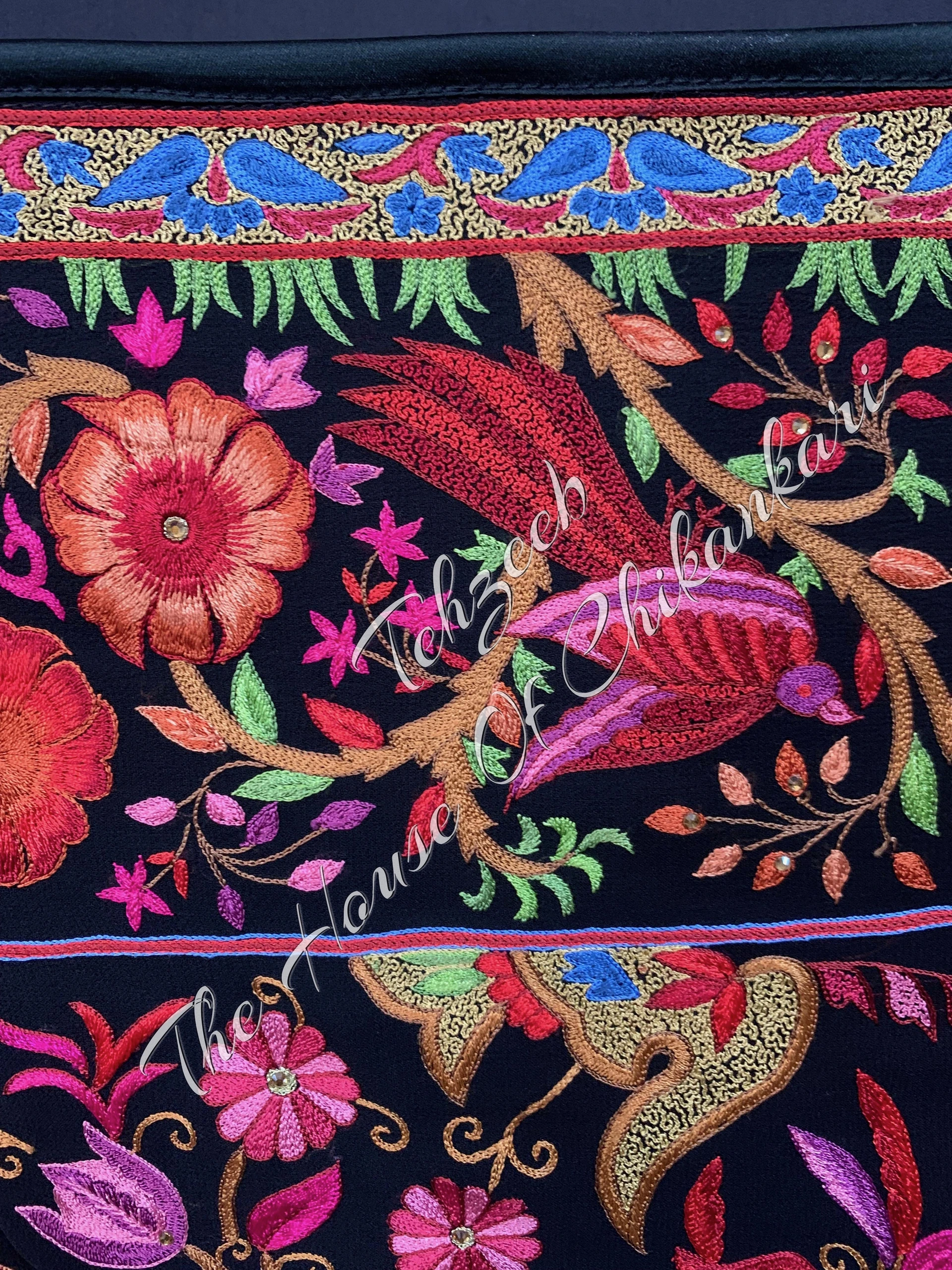 Noor-e-Naqsh - The Heirloom Elegance Dupatta of Chikankari Kashidakari, detail 4