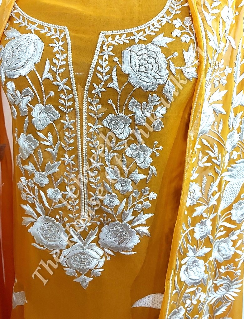 Parsigara Hand Embroidered Suit, detail 3