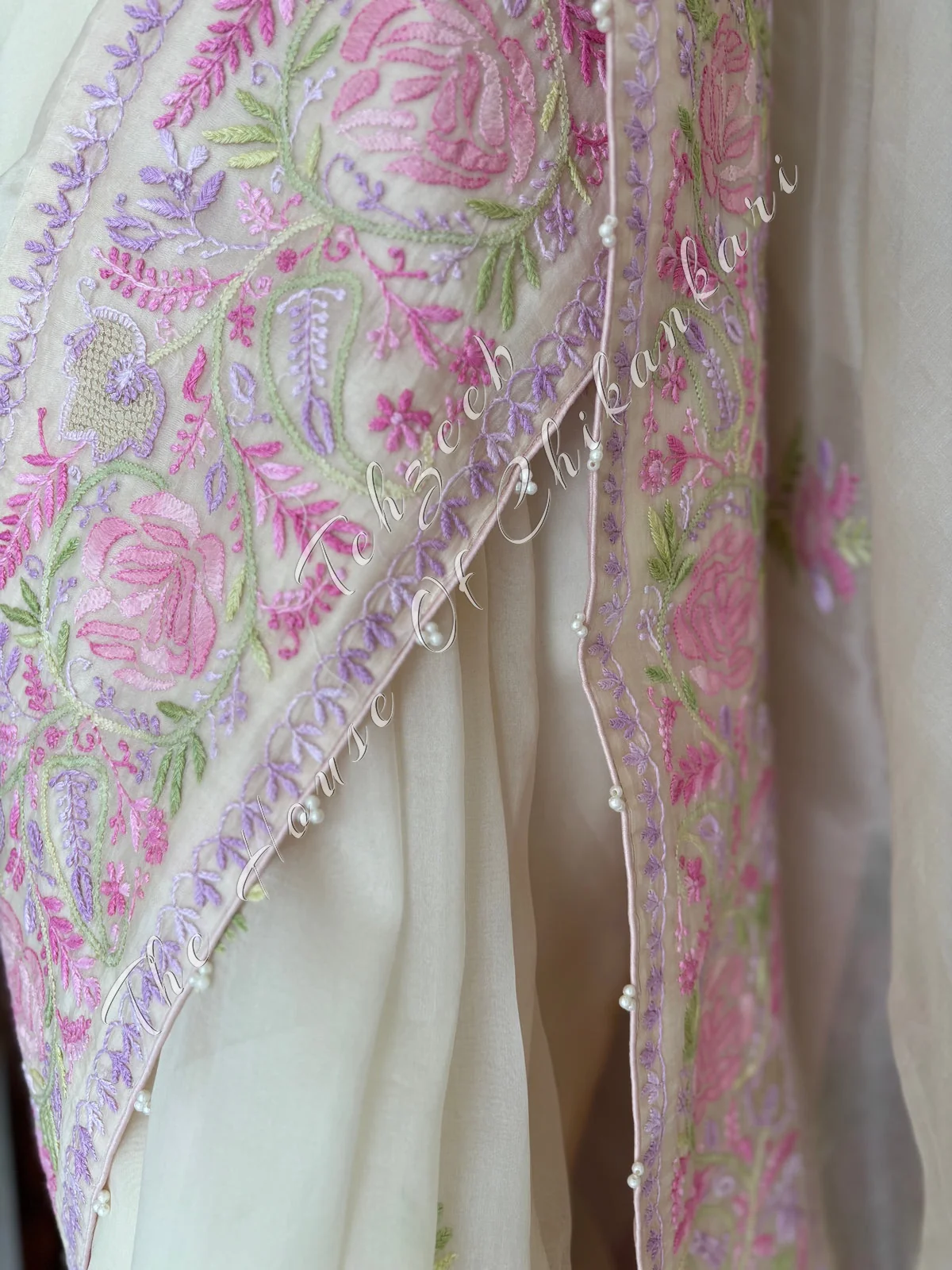 Pure Organza Silk Lucknowi Chikankari Saree, detail 5