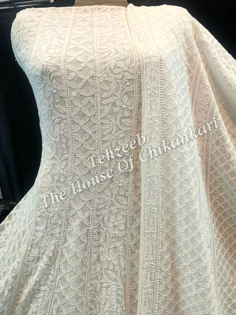 Shahi-Pehnawa Chikankari Anarkalik, detail 2