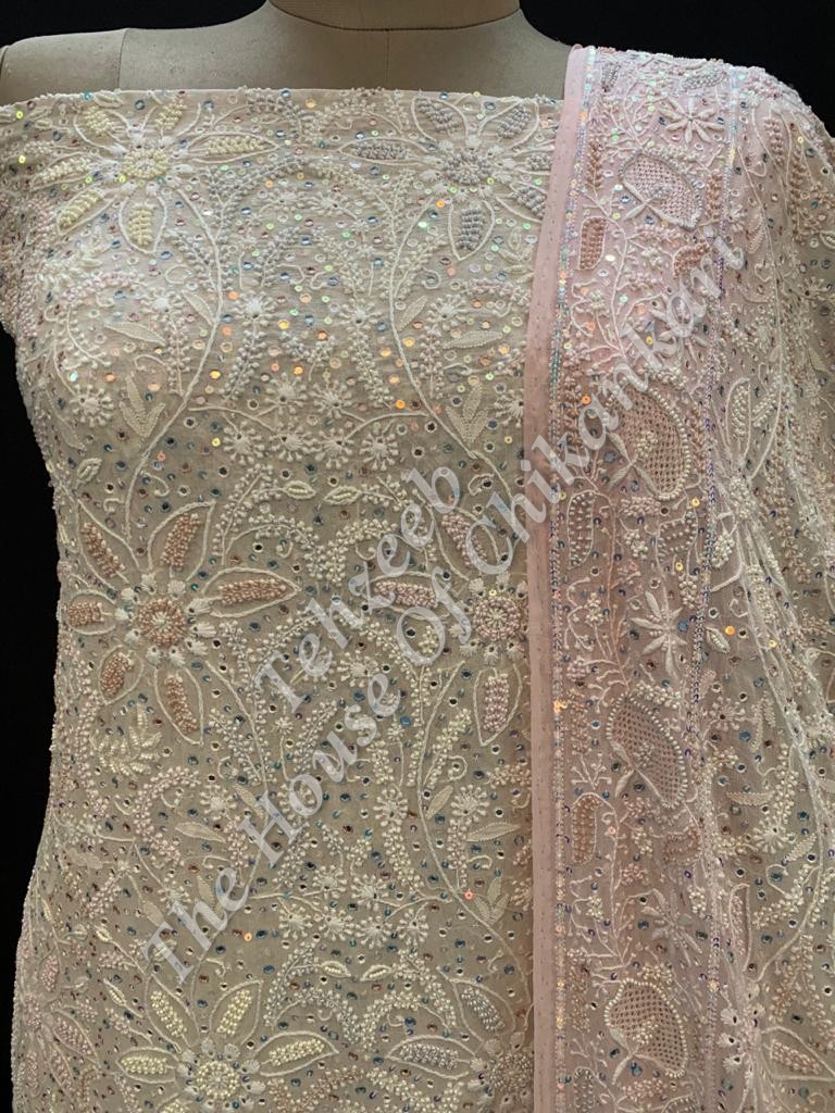 Shahi-Pehnawa Ek Taar Chikankari, detail 2