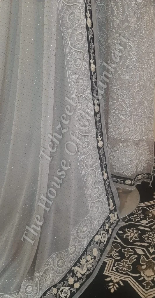 Shahi Pehnawa - Ek Taar Chikankari with Parsigara & Mukaish, detail 5