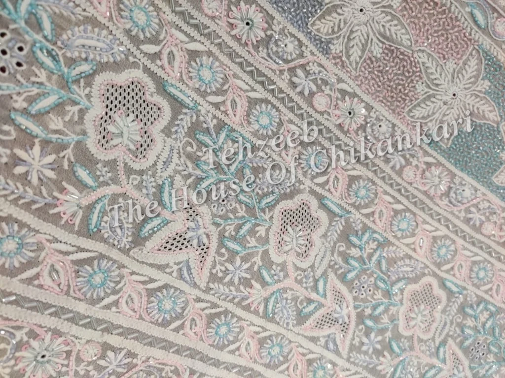 Swarvoski Adorned Ek Taar Chikankari Saree, detail 5