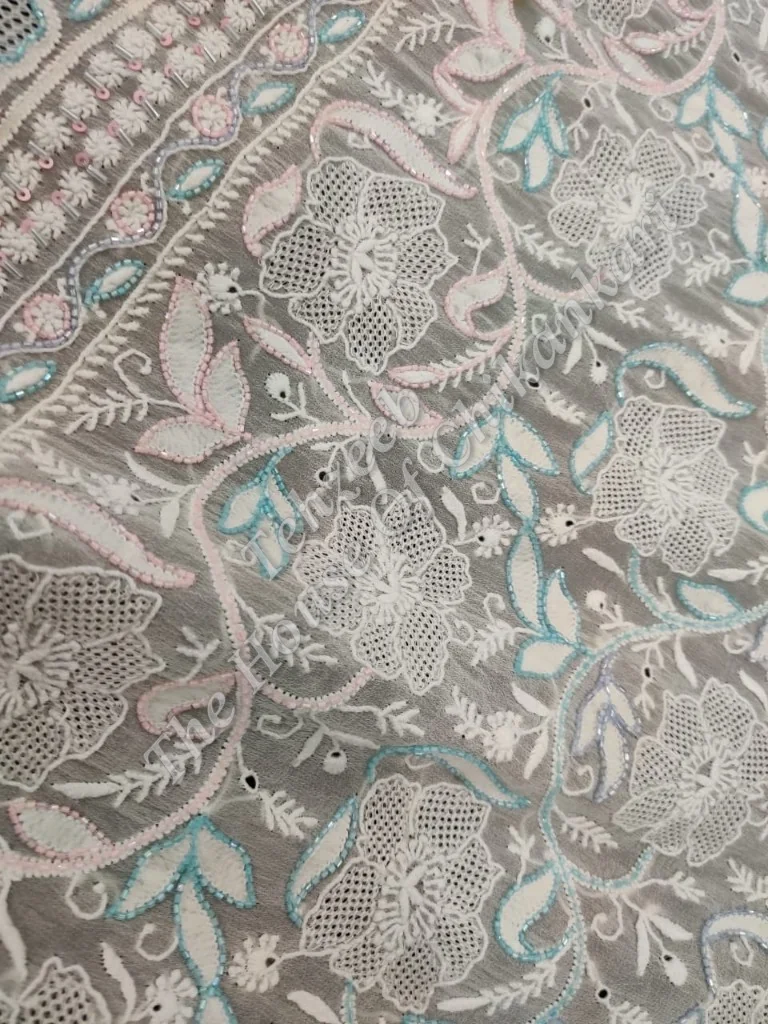 Swarvoski Adorned Ek Taar Chikankari Saree, detail 6