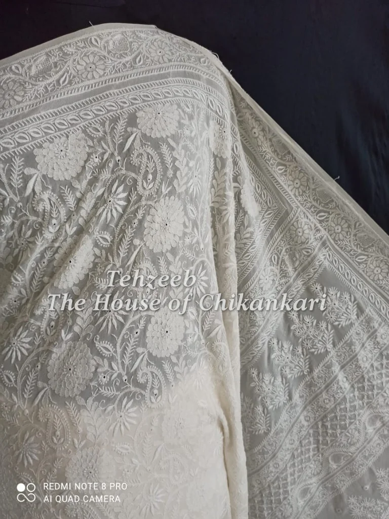 Teen Taar - Lucknowi Chikankari Saree