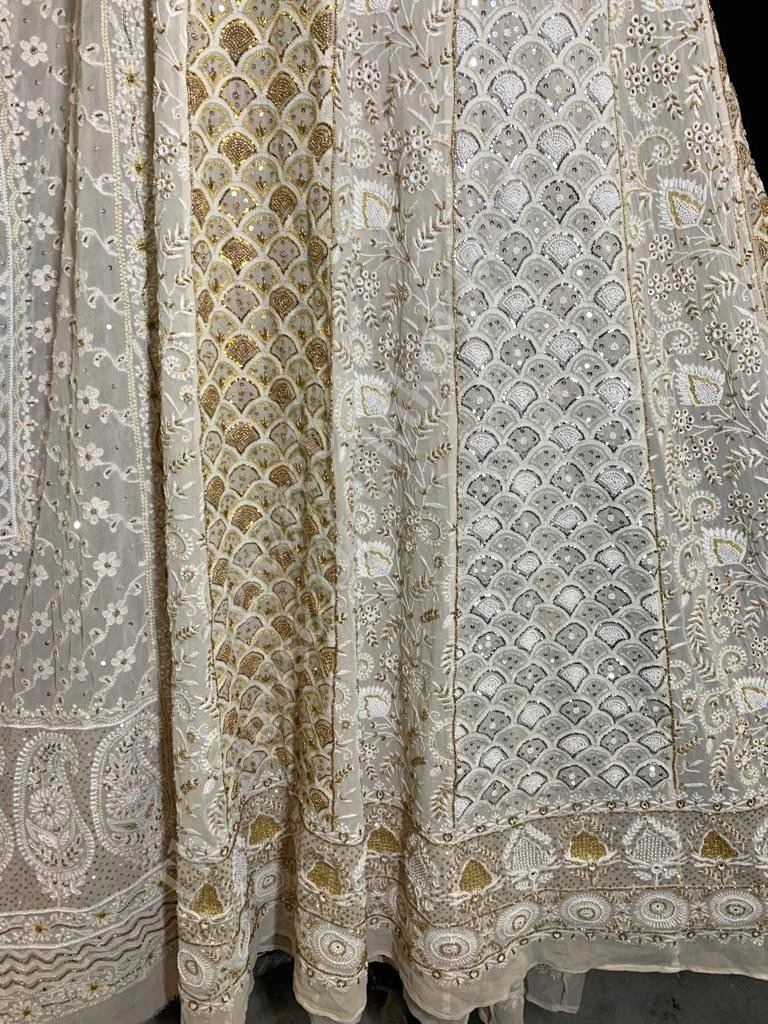 Ulfat - Ek Taar Anarkali in Gold & Silver, detail 3